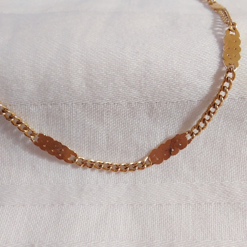 Vintage Gold Link Bracelet - Picture 2 of 3